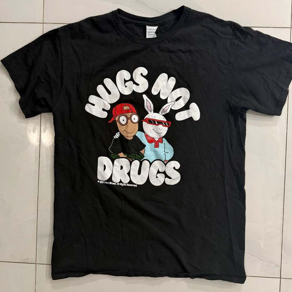 Vintage Arthur Hugs Not Drugs Graphic T-Shirt